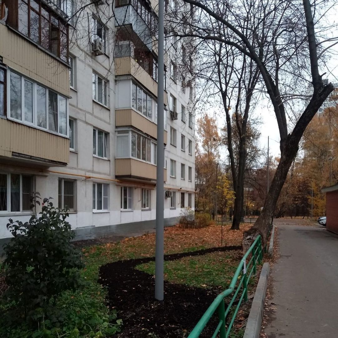 Около храма в 1-ом Рижском переулке установят десять опор освещения